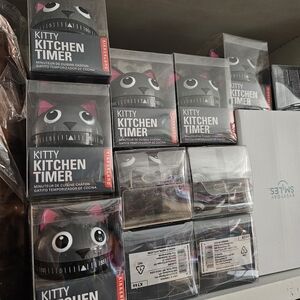 Kikkerland Kitty Kitchen Timer Kikkerland Cat Kitchen Timer in Black / Grey